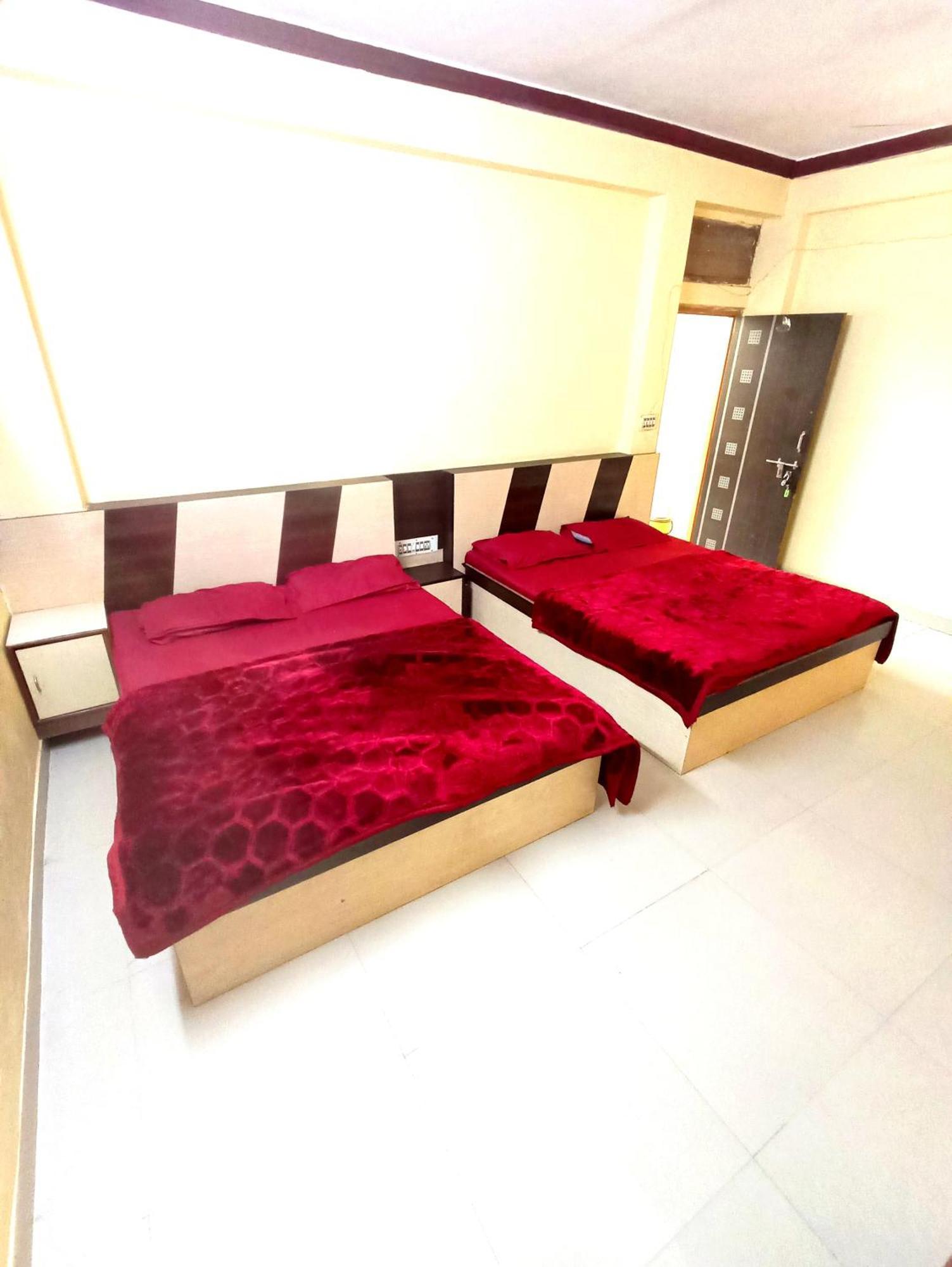 Shreeji Arpan Hotel Nathdwara Exterior photo